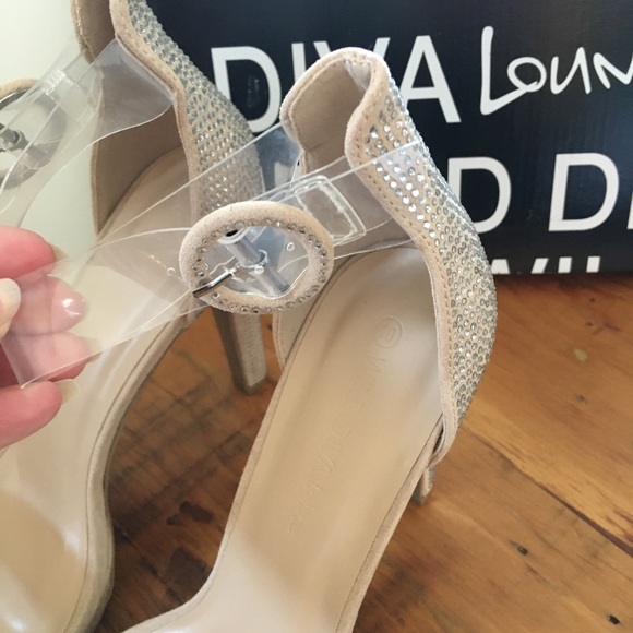 Wild Diva Lounge - Ayala - Embellished San… - Picture 4 of 6